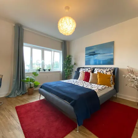 New beautifully Renovated Apartment *
